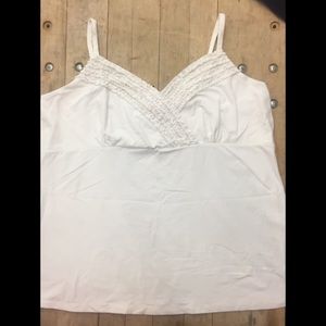 Torrid size 3 ruffled top white tank top